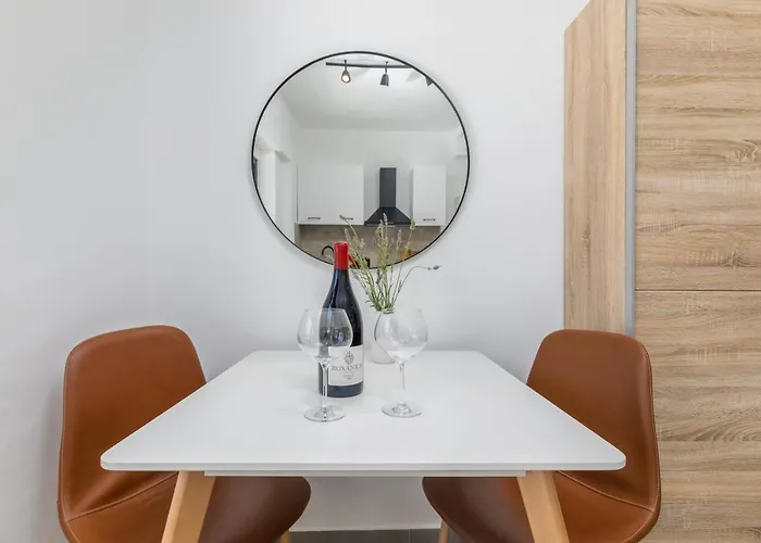 3 Minutes From The Beach: Lovely Апартаменты